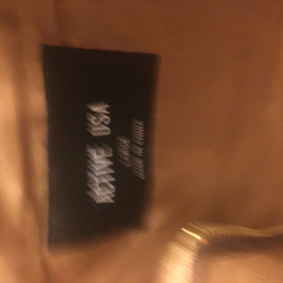 Active USA Tan Vest - Picture 1 of 2